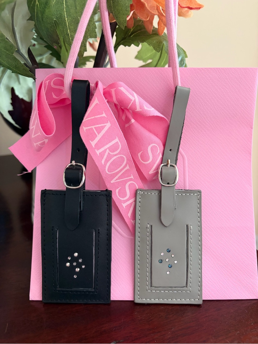 New Swarovski 3 piece bundle 2 luggage tags and gift bag